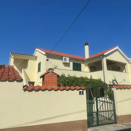 Apartament Branka Murter